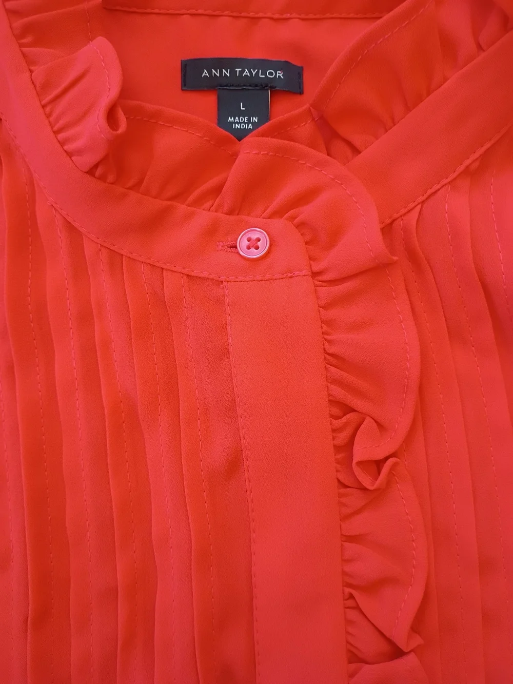 Ann Taylor Sleeveless Ruffle Pintuck Blouse in Coral/Red SZ L - Picture 3 of 6